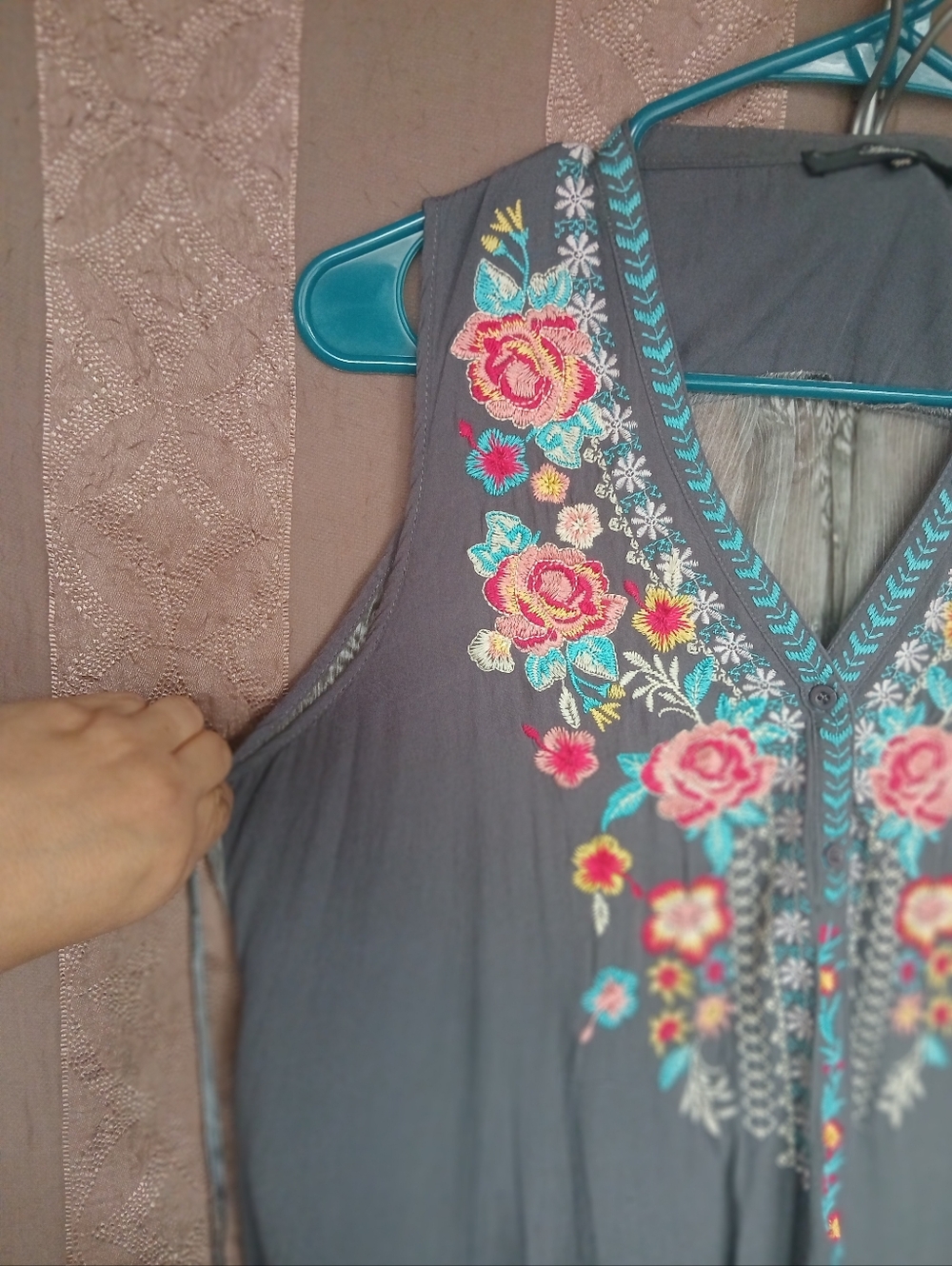 💎 ANDREE By Unit Women's Sleeveless Embroidered Floral Top Boho 0388 - Picture 5 of 9